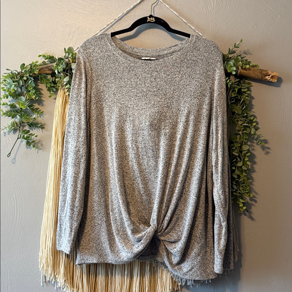 Maurices Gray Long Sleeve Twist Front Top